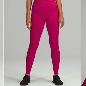 Lululemon Swift Speed High-Rise Tight 31"
Wild Berry